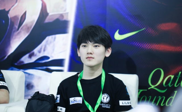 中期小送无碍大局 Leyan佛耶戈再度超神 Leyan队击败Puff队